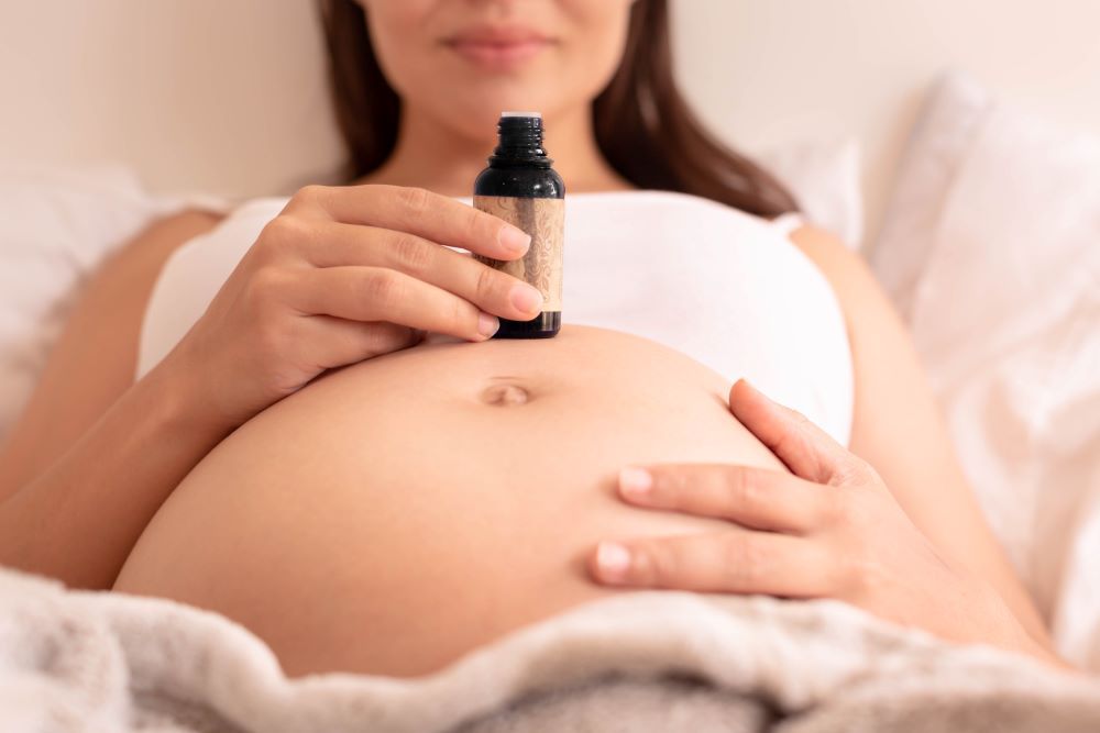 Erkältung in der Schwangerschaft: 4 ätherische Öle, die helfen