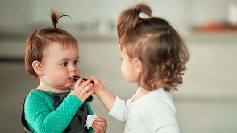 Ätherische Öle für Kinder nach Alter: Welches Öl ab wann?